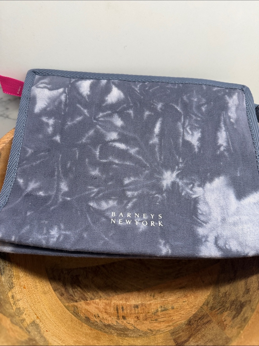 Barneys New York Men's Navy Tie-Dye Toiletry Pouch with Pink Tab